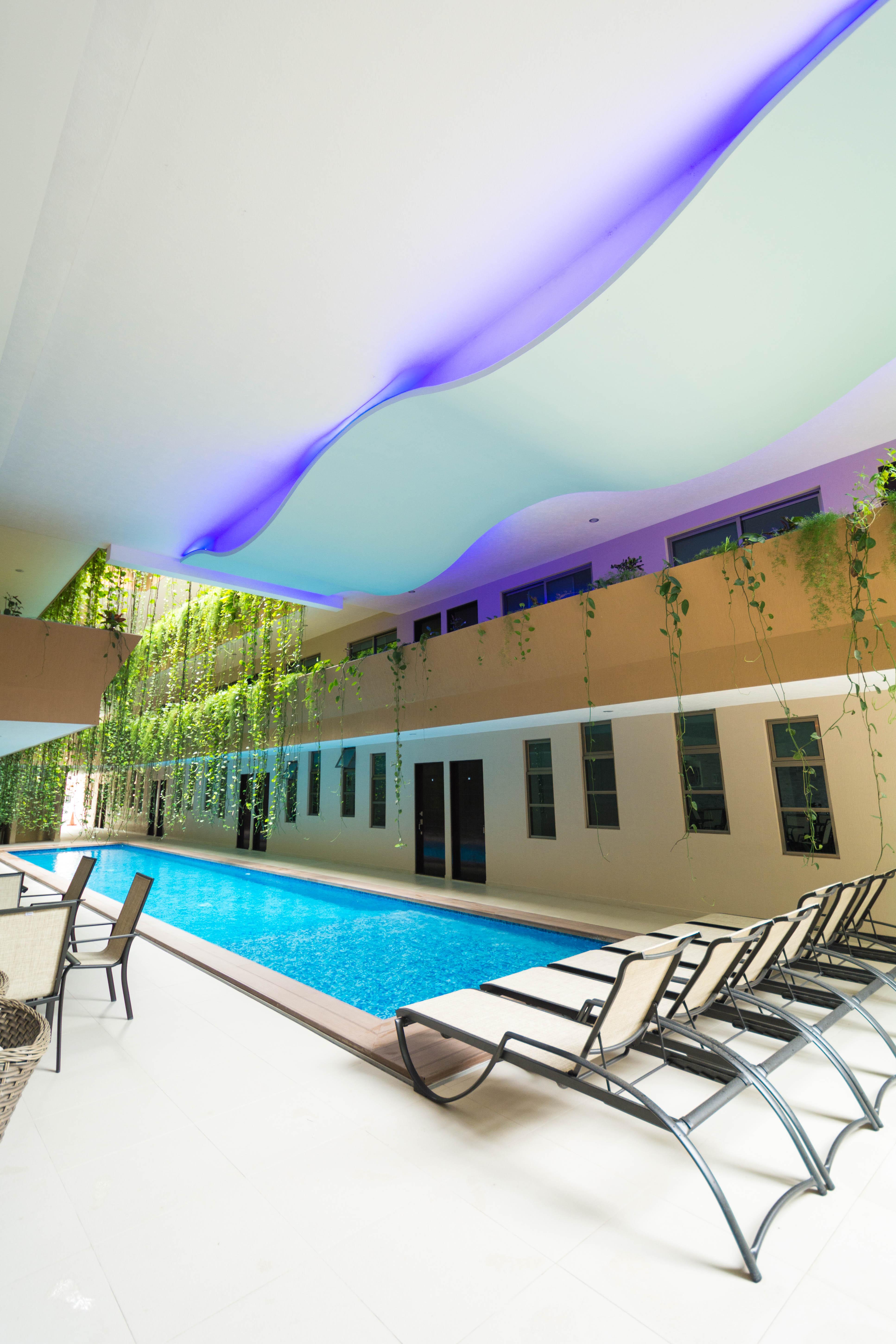 Palmarena Rooms & Residences - Long Stay Comfort With Parking, Sauna, Gym & Pool - Steps From 5Th Avenue بلايا ديل كارمن المظهر الخارجي الصورة