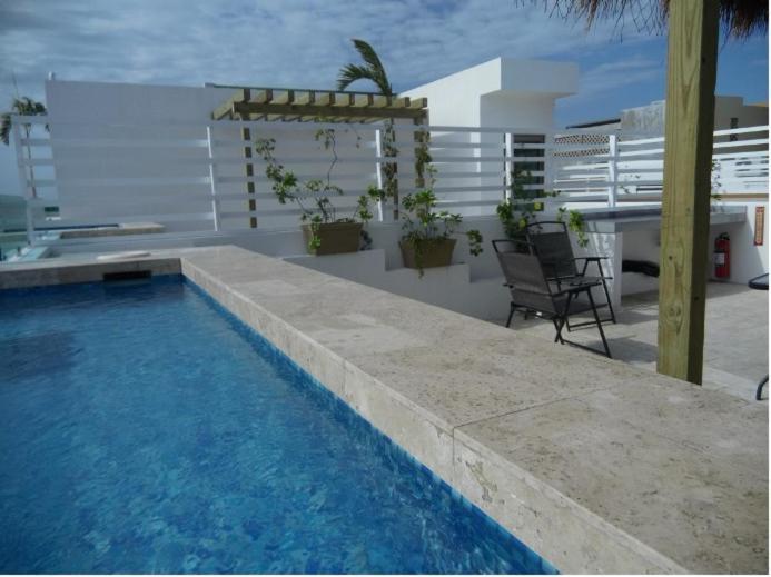 Palmarena Rooms & Residences - Long Stay Comfort With Parking, Sauna, Gym & Pool - Steps From 5Th Avenue بلايا ديل كارمن المظهر الخارجي الصورة